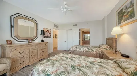 1241 Gulf Of Mexico Drive Longboat Key FL 34228