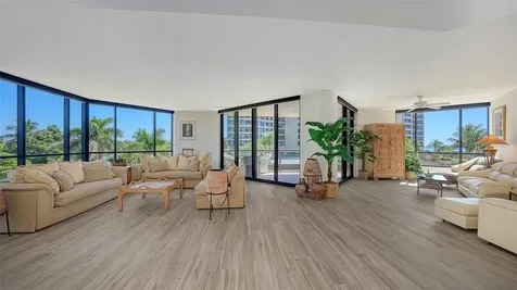 1241 Gulf Of Mexico Drive Longboat Key FL 34228