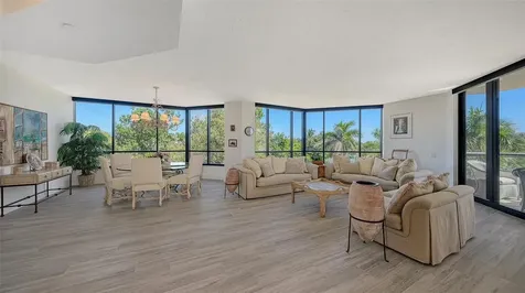 1241 Gulf Of Mexico Drive Longboat Key FL 34228