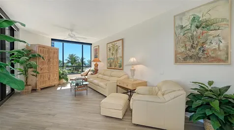 1241 Gulf Of Mexico Drive Longboat Key FL 34228