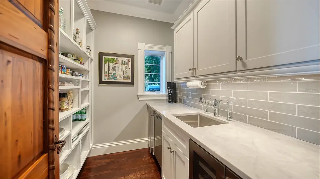 4311 Bay Shore Road Sarasota FL 34234