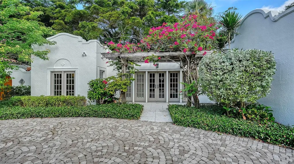 4311 Bay Shore Road Sarasota FL 34234