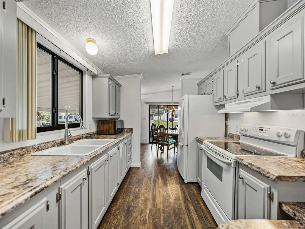 4920 Blanco Drive Zephyrhills FL 33541