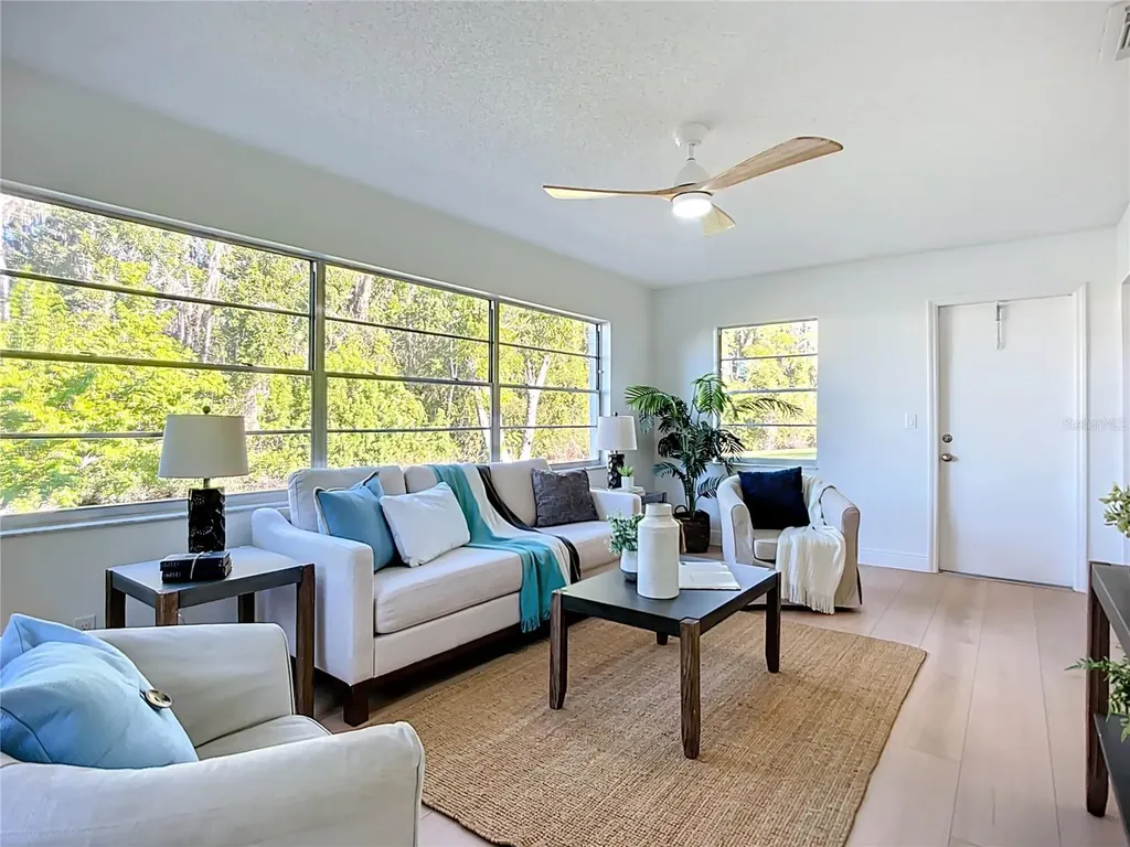 2014 Hampstead Circle Sun City Center FL 33573