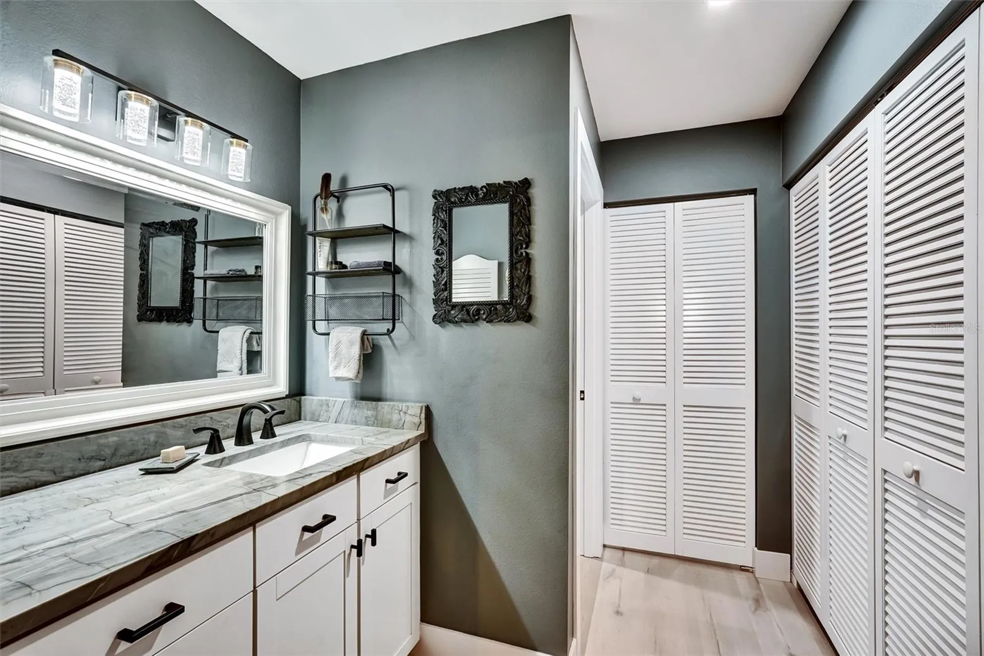 107 Pinehurst Drive Bradenton FL 34210