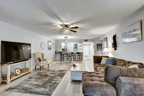 107 Pinehurst Drive Bradenton FL 34210