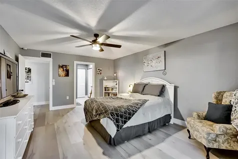 107 Pinehurst Drive Bradenton FL 34210