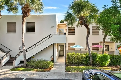 107 Pinehurst Drive Bradenton FL 34210