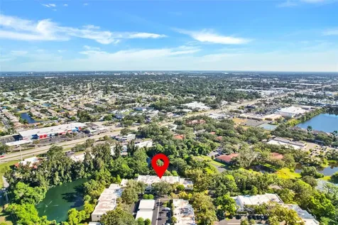 107 Pinehurst Drive Bradenton FL 34210