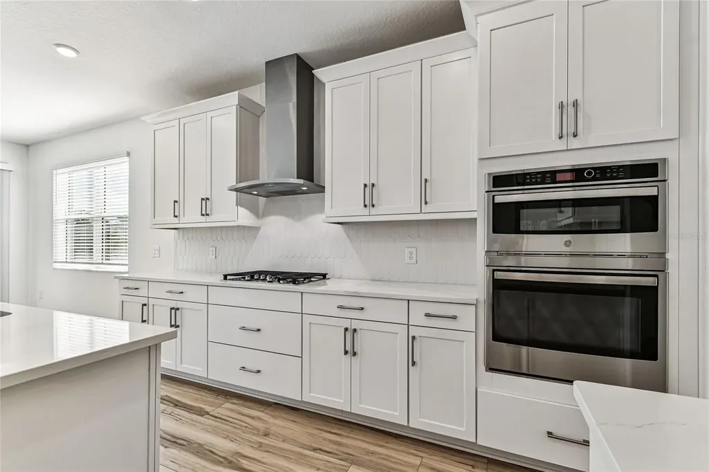 7586 Seahawk Avenue Sarasota FL 34241