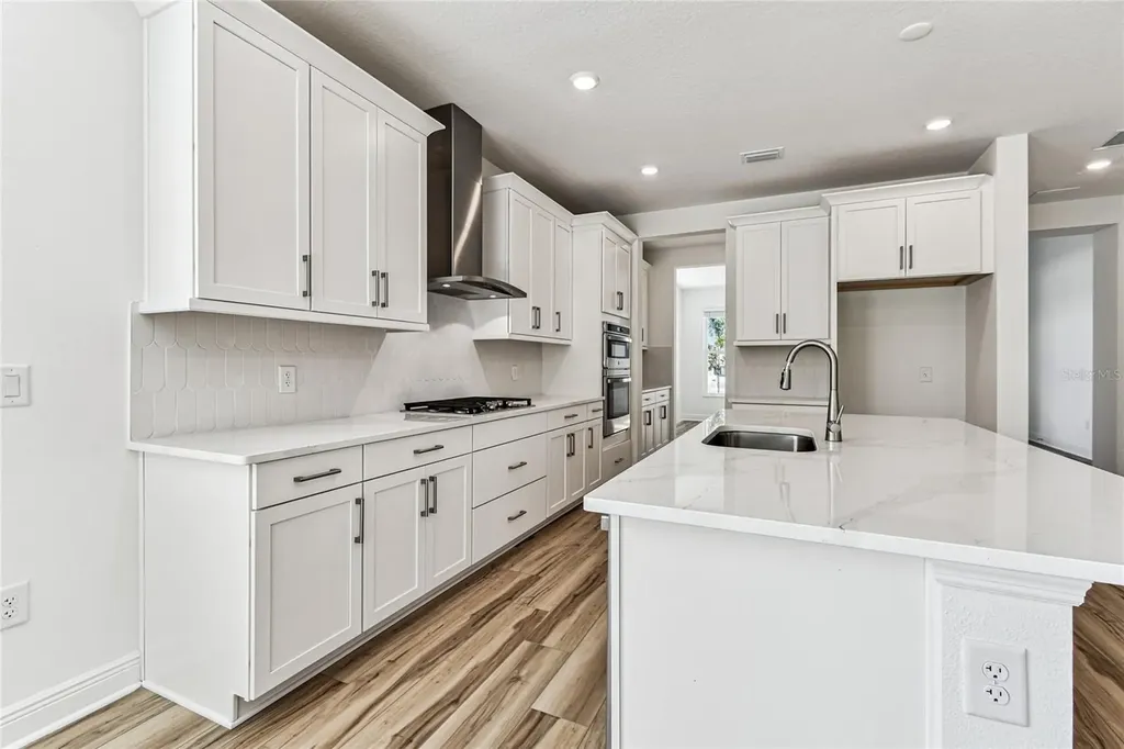 7586 Seahawk Avenue Sarasota FL 34241