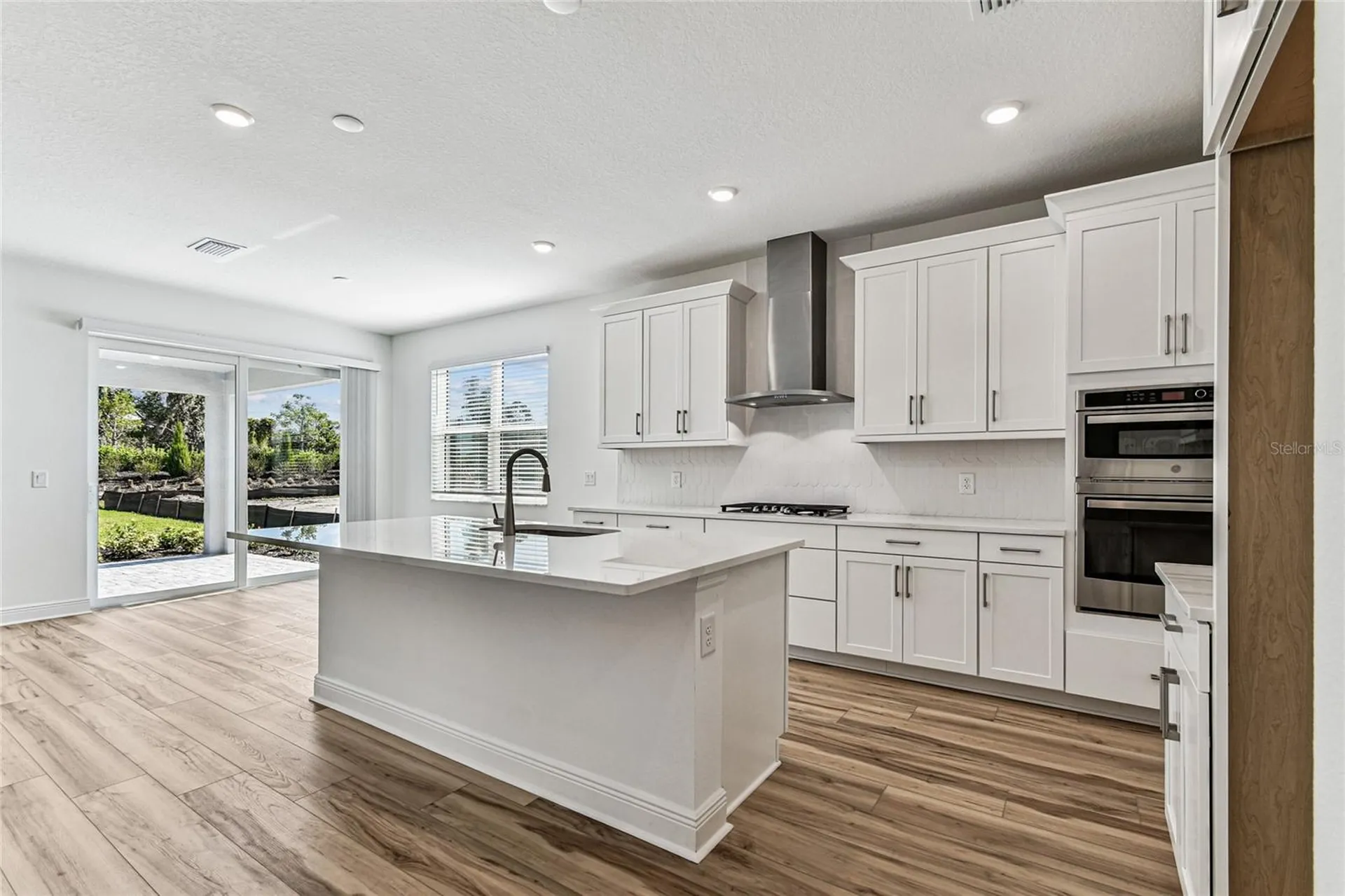 7586 Seahawk Avenue Sarasota FL 34241