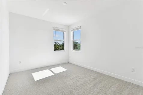7586 Seahawk Avenue Sarasota FL 34241