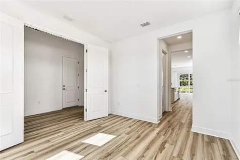 7586 Seahawk Avenue Sarasota FL 34241