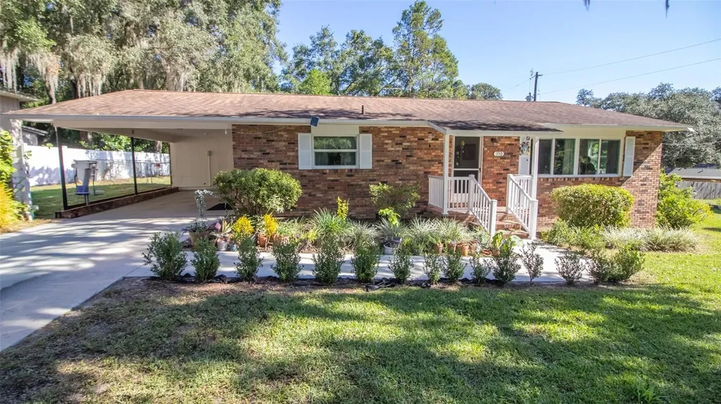 150 SW Fairway Drive Keystone Heights FL 32656