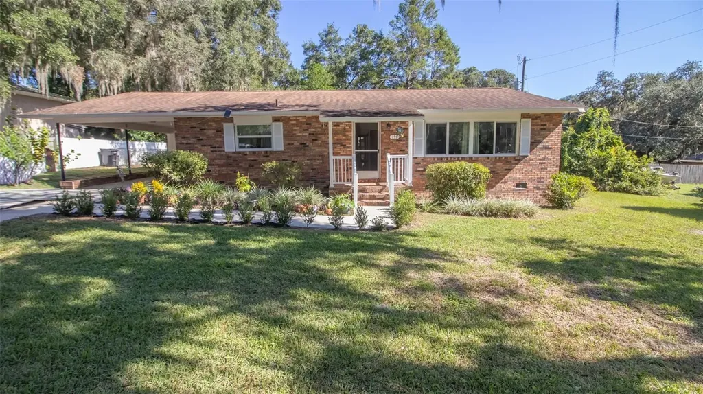 150 SW Fairway Drive Keystone Heights FL 32656
