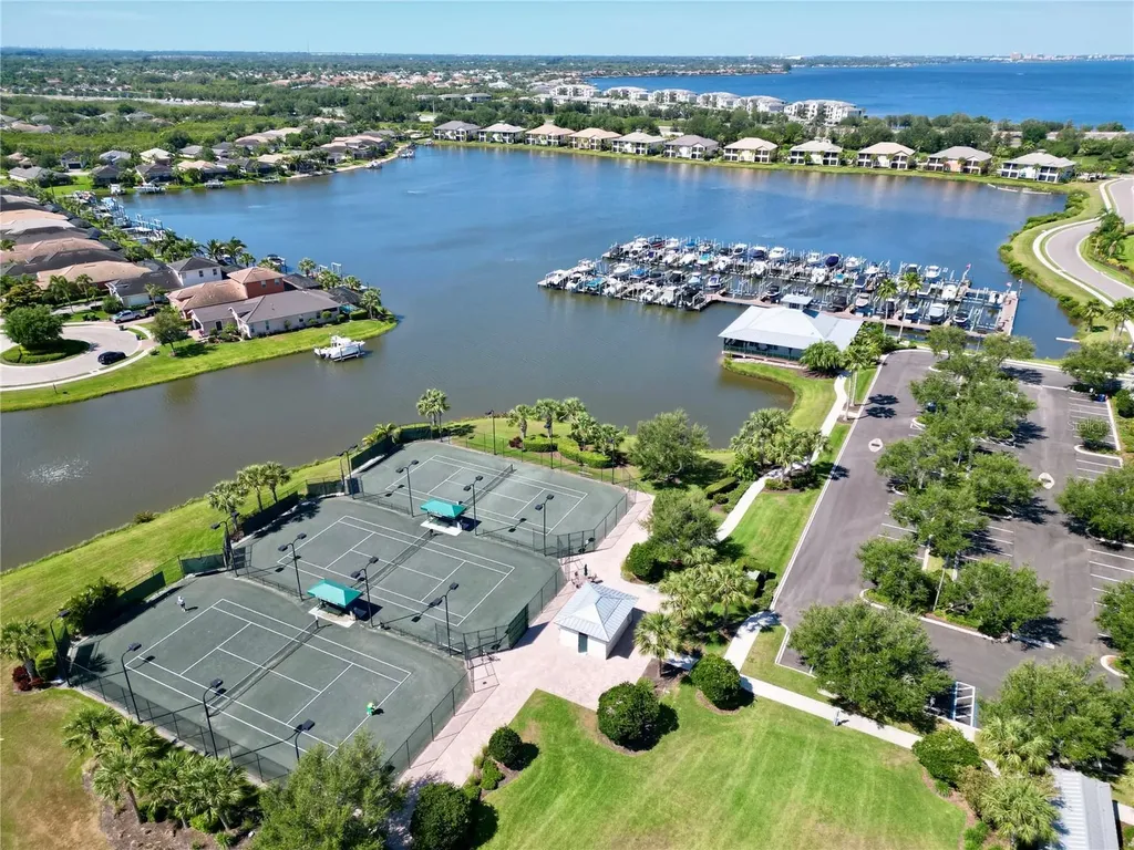 1250 Tidewater Court Bradenton FL 34208