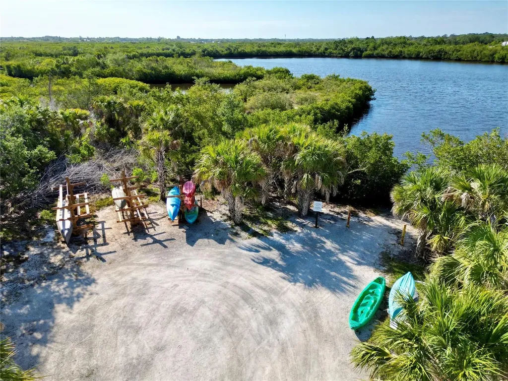 1250 Tidewater Court Bradenton FL 34208