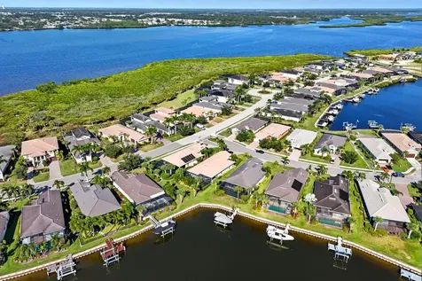 1250 Tidewater Court Bradenton FL 34208
