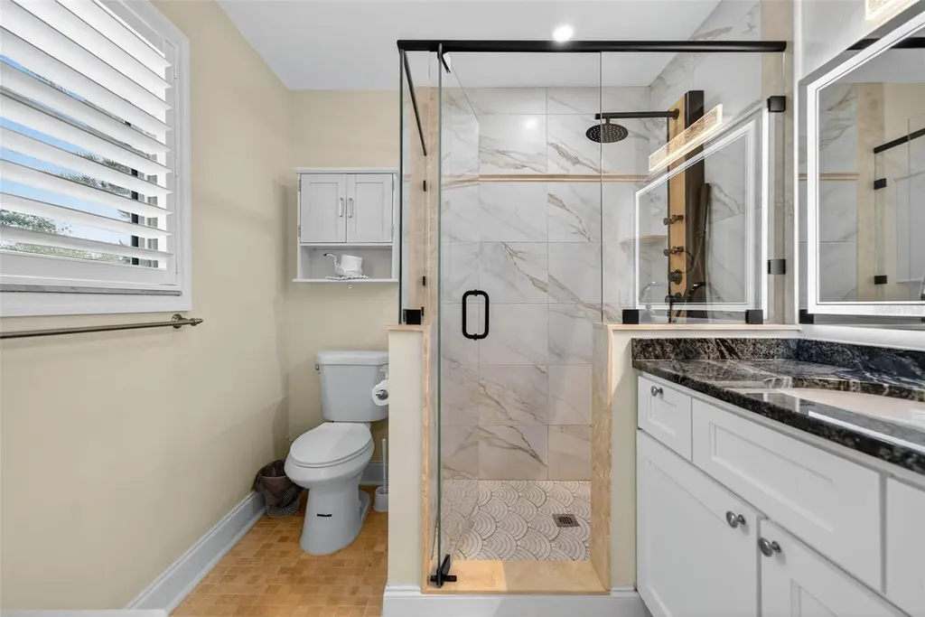 2915 Avenue C Holmes Beach FL 34217