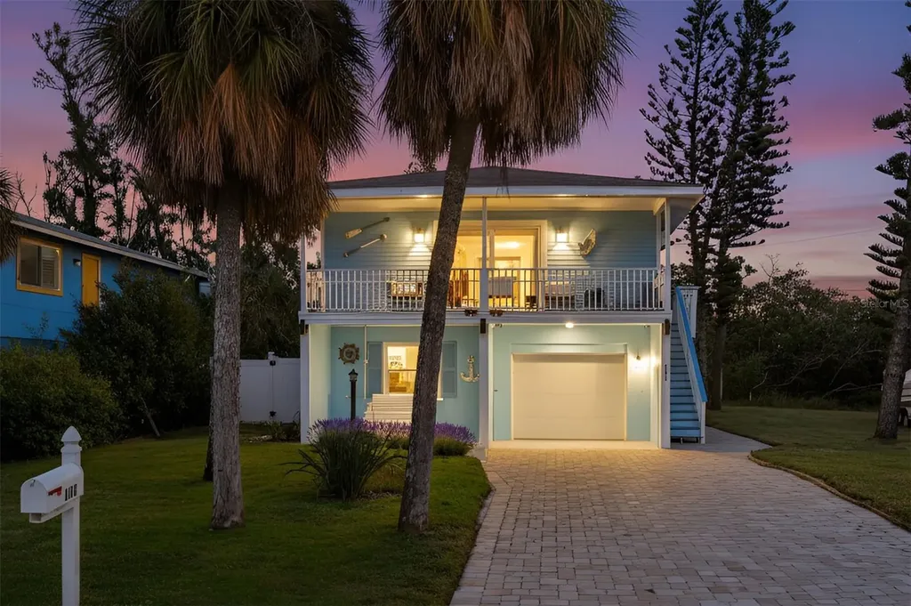 2915 Avenue C Holmes Beach FL 34217