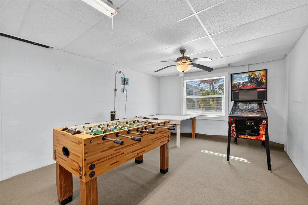 2915 Avenue C Holmes Beach FL 34217
