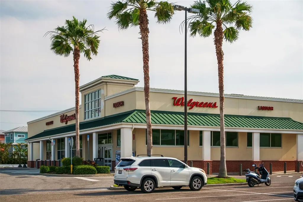 2915 Avenue C Holmes Beach FL 34217