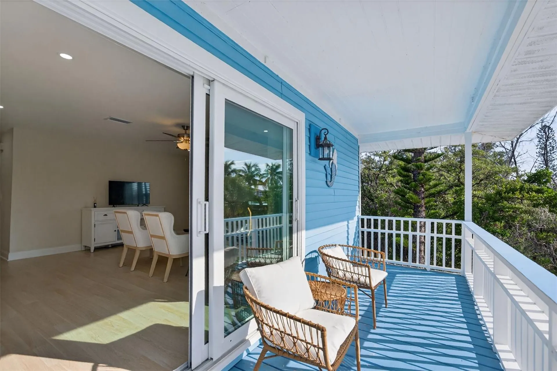 2915 Avenue C Holmes Beach FL 34217