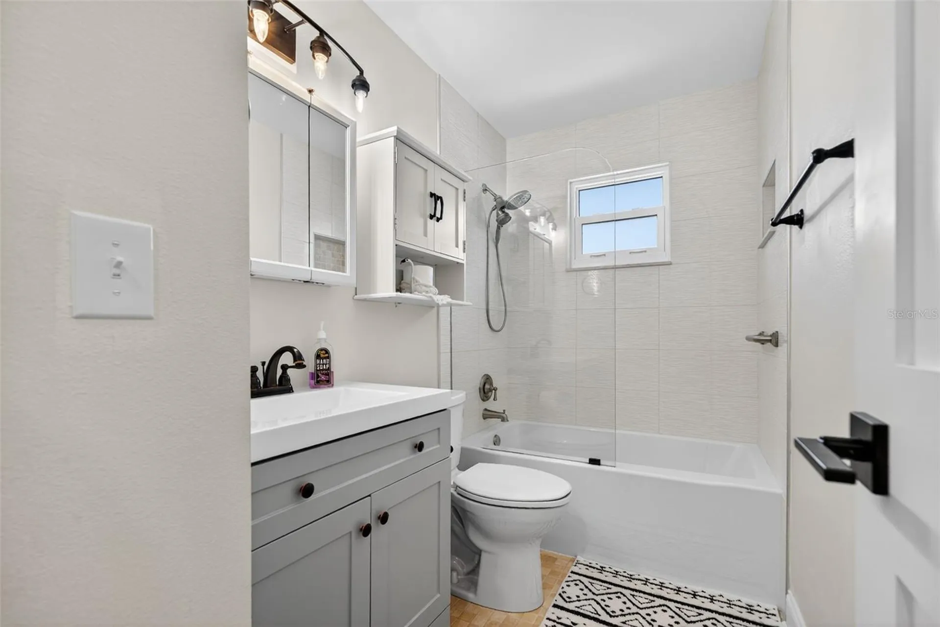 2915 Avenue C Holmes Beach FL 34217