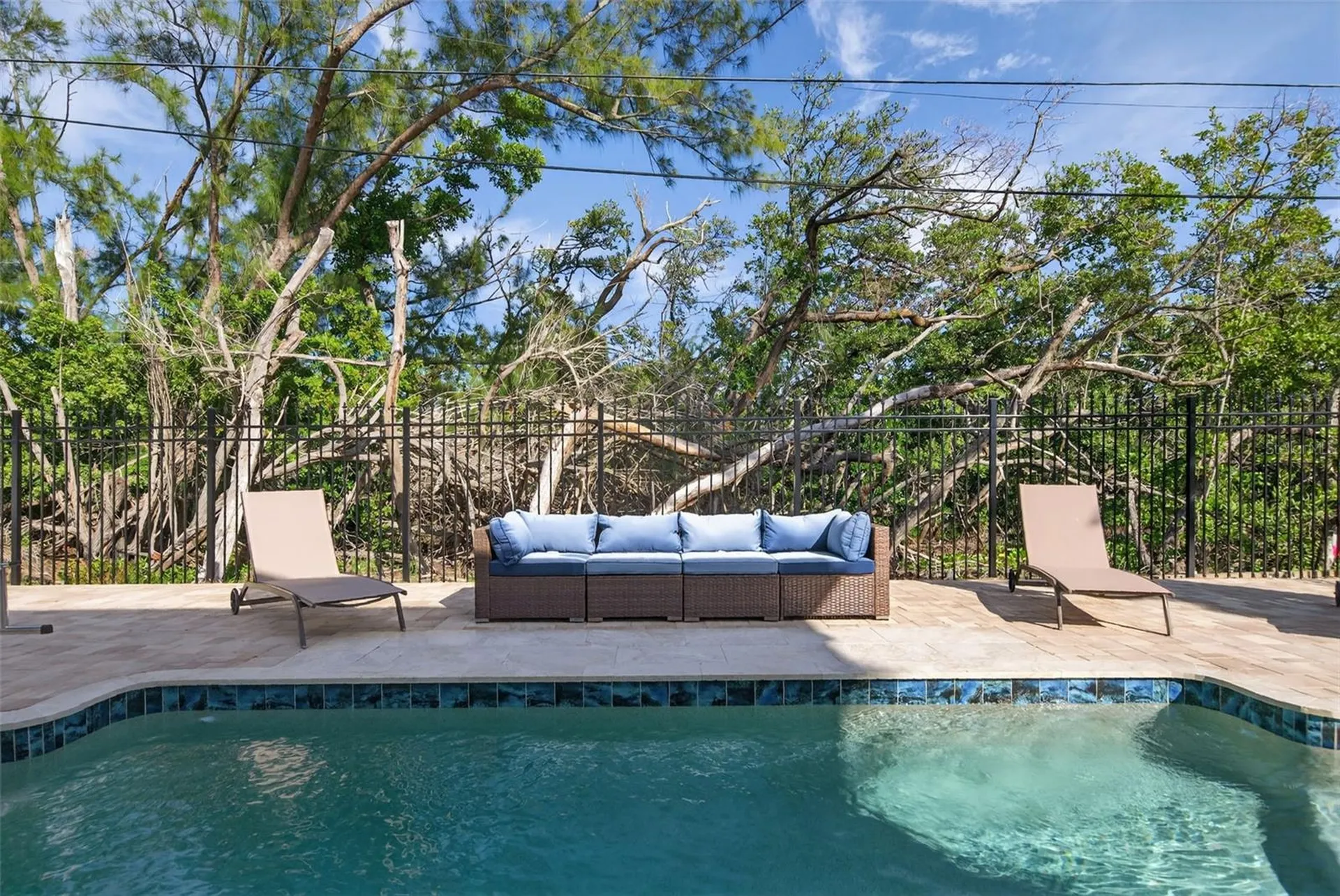 2915 Avenue C Holmes Beach FL 34217