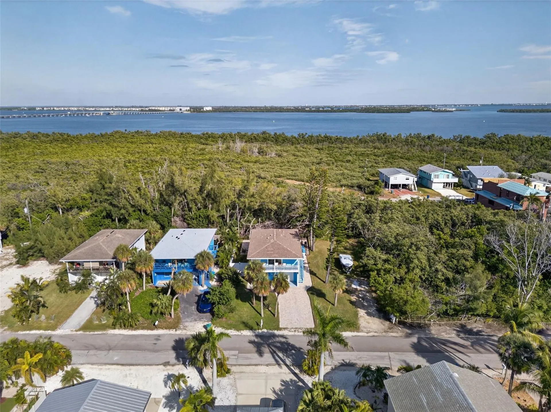 2915 Avenue C Holmes Beach FL 34217