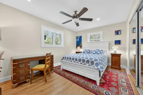 2915 Avenue C Holmes Beach FL 34217
