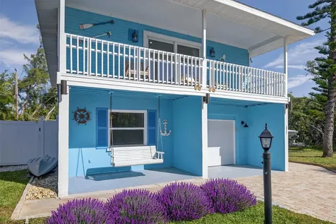 2915 Avenue C Holmes Beach FL 34217