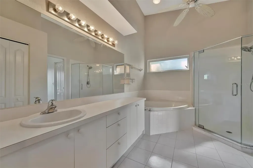 5240 Hyland Hills Avenue Sarasota FL 34241