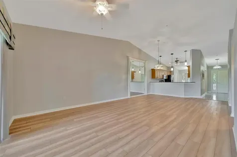 5240 Hyland Hills Avenue Sarasota FL 34241