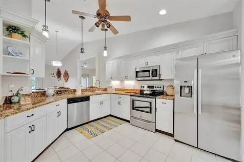 5240 Hyland Hills Avenue Sarasota FL 34241