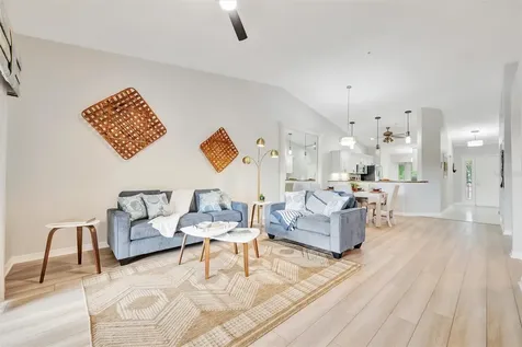 5240 Hyland Hills Avenue Sarasota FL 34241