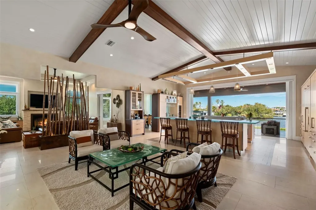 242 Oak Avenue Anna Maria FL 34216