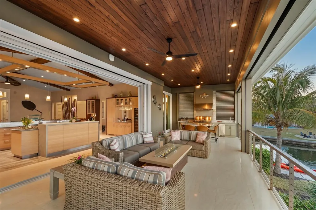 242 Oak Avenue Anna Maria FL 34216