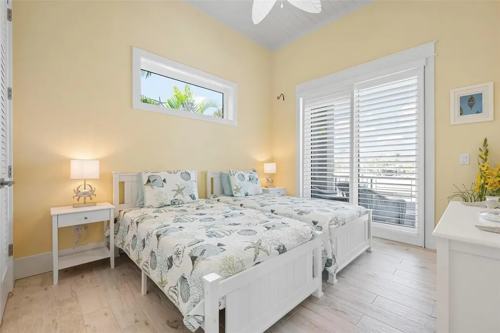 242 Oak Avenue Anna Maria FL 34216