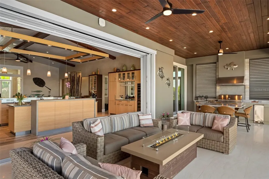 242 Oak Avenue Anna Maria FL 34216