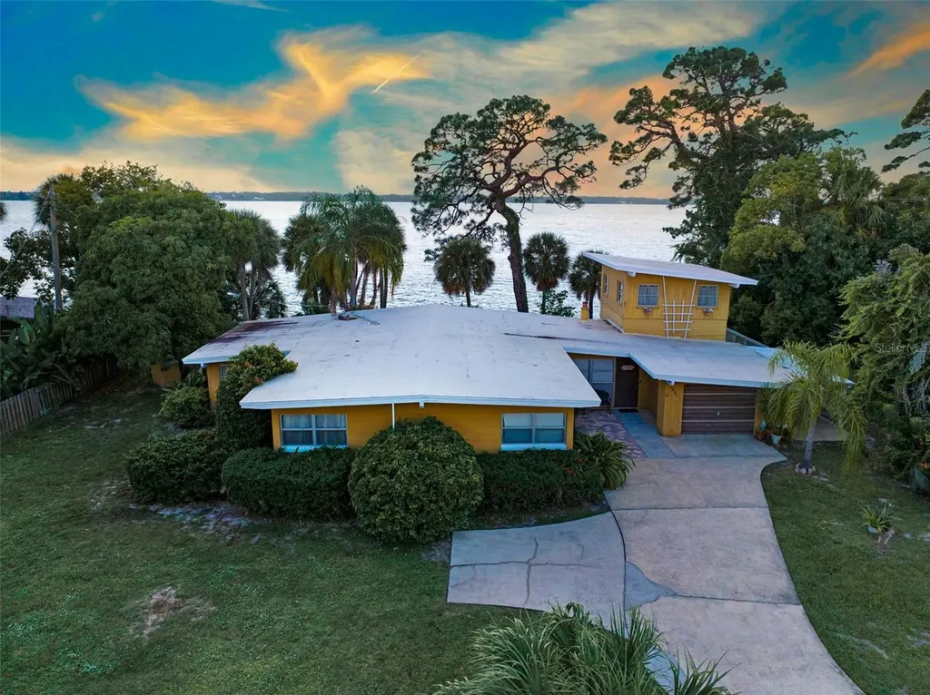 2885 S Tropical Trail Merritt Island FL 32952