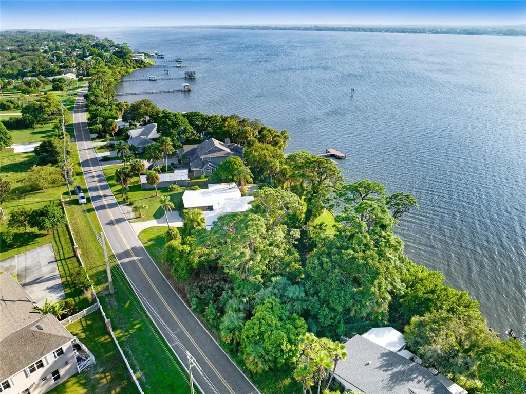 2885 S Tropical Trail Merritt Island FL 32952