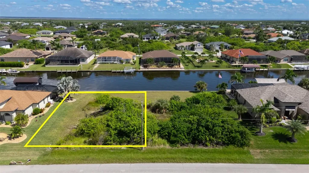 8300 Tecumseh Circle Port Charlotte FL 33981