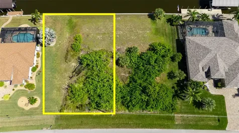 8300 Tecumseh Circle Port Charlotte FL 33981