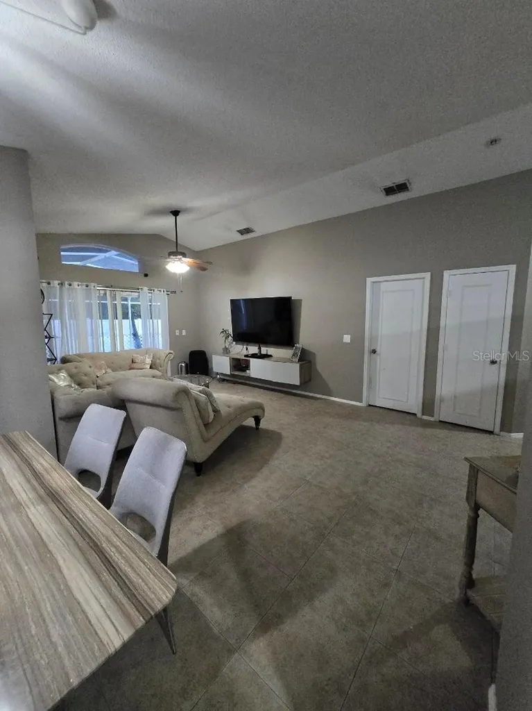 217 Coralwood Court Kissimmee FL 34743