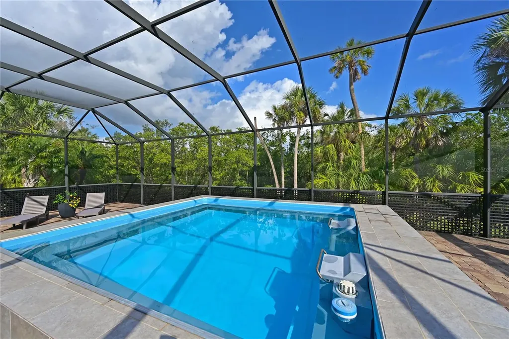 931 Mangrove Edge Court Bradenton FL 34208
