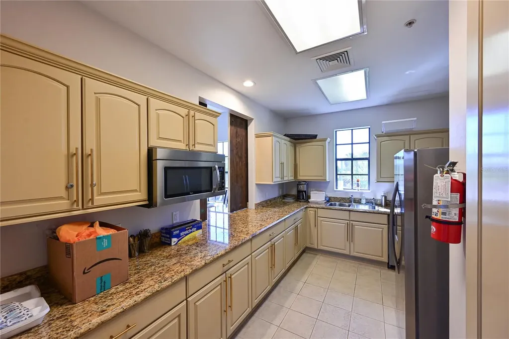 931 Mangrove Edge Court Bradenton FL 34208