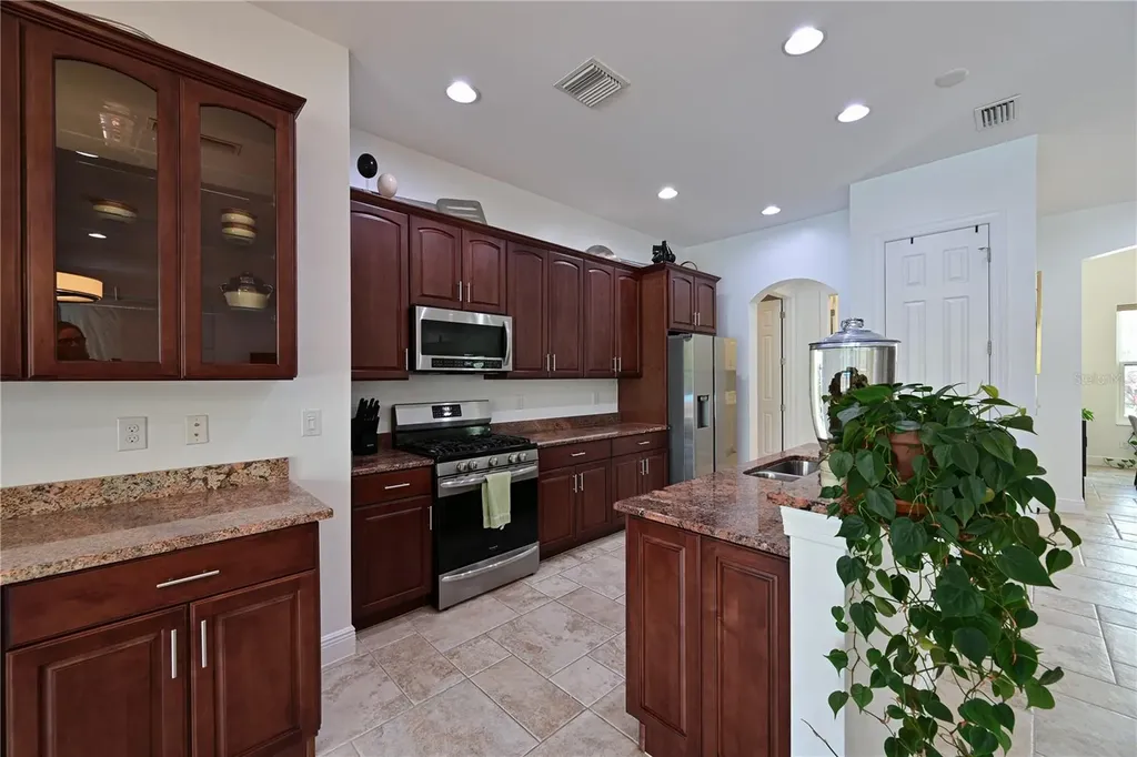 931 Mangrove Edge Court Bradenton FL 34208