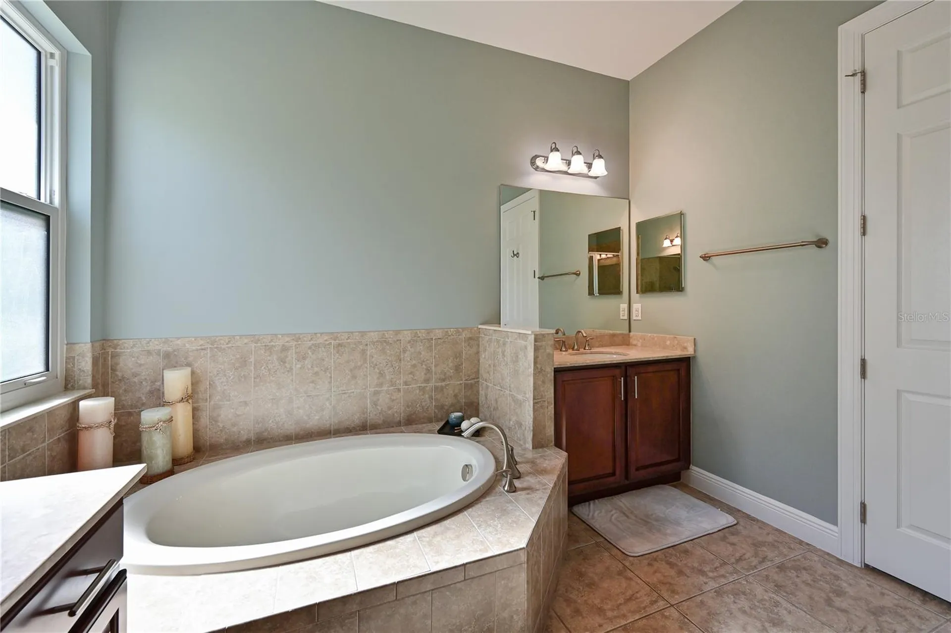 931 Mangrove Edge Court Bradenton FL 34208